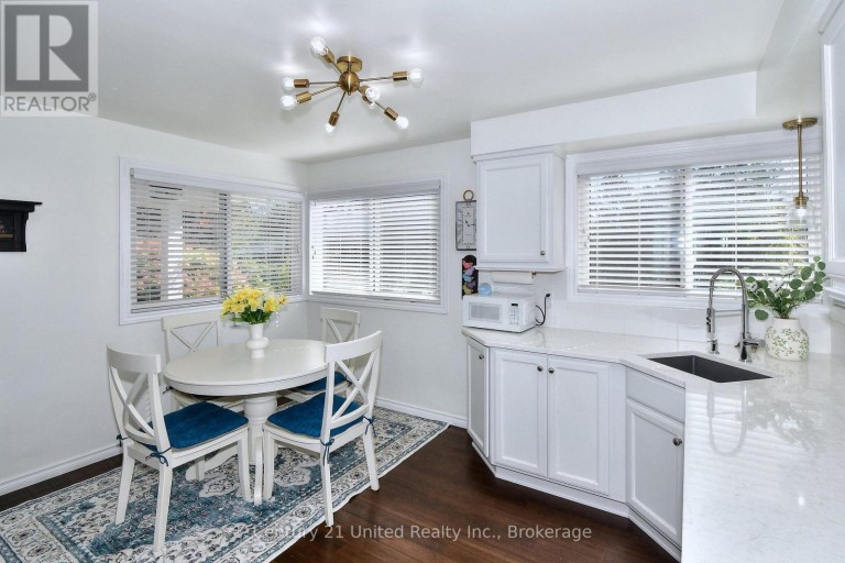 1812 YOUNGS POINT ROAD, Selwyn, Ontario, K0L2H0