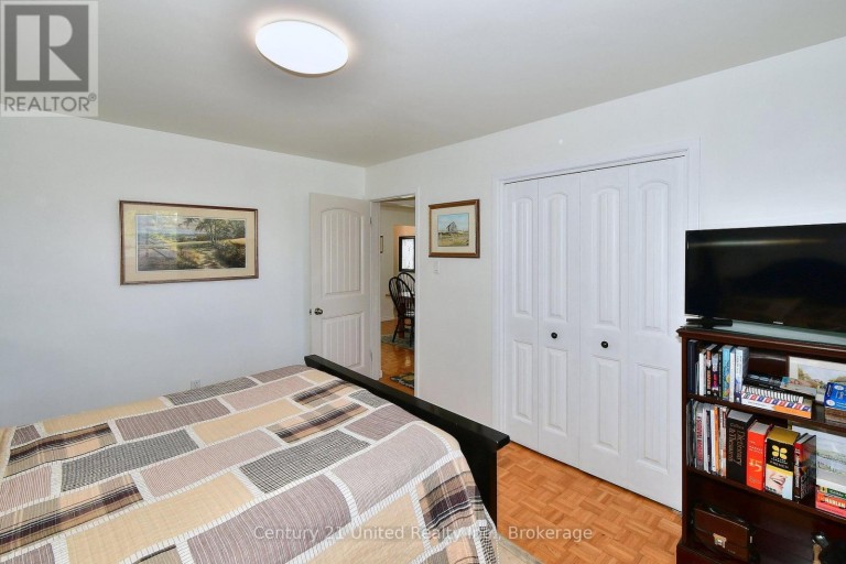 1812 YOUNGS POINT ROAD, Selwyn, Ontario, K0L2H0