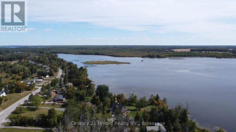1812 YOUNGS POINT ROAD, Selwyn, Ontario, K0L2H0