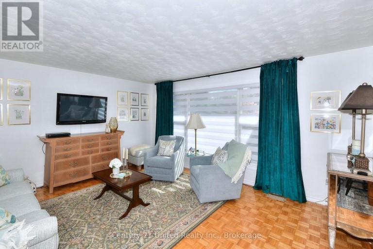 1812 YOUNGS POINT ROAD, Selwyn, Ontario, K0L2H0