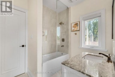 49 KENTON DRIVE Toronto (Newtonbrook West) Ontario photo 29