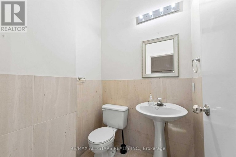 110 BELMONT STREET, Toronto (Annex), Ontario, M5R1P8