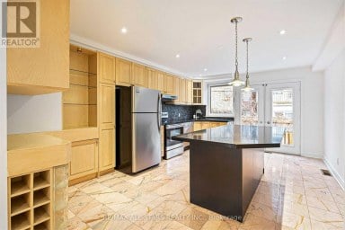 110 BELMONT STREET Toronto (Annex) Ontario photo 4