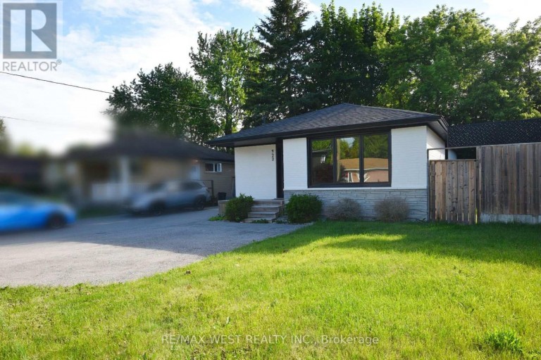 922 CENTRE STREET N, Whitby (Williamsburg), Ontario, L1N4V1