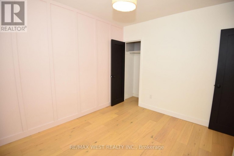 922 CENTRE STREET N, Whitby (Williamsburg), Ontario, L1N4V1