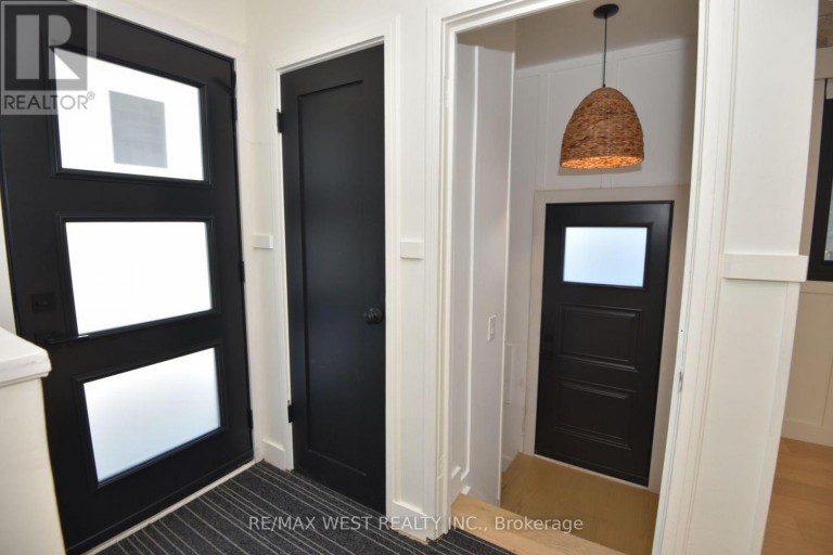 922 CENTRE STREET N, Whitby (Williamsburg), Ontario, L1N4V1