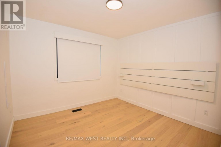 922 CENTRE STREET N, Whitby (Williamsburg), Ontario, L1N4V1