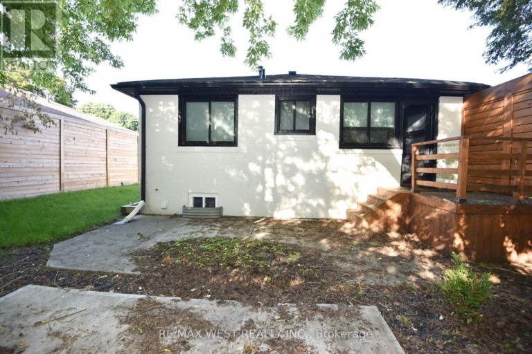 922 CENTRE STREET N, Whitby (Williamsburg), Ontario, L1N4V1