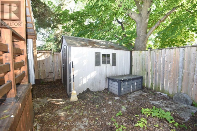 922 CENTRE STREET N, Whitby (Williamsburg), Ontario, L1N4V1