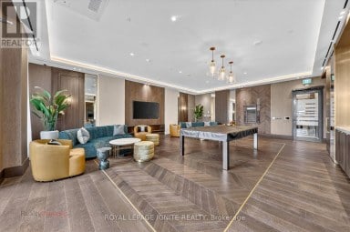 810A - 5 MEADOWVALE ROAD Vaughan (Vaughan Corporate Centre) Ontario photo 14