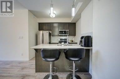 302 - 2 ADAM SELLERS STREET Markham (Cornell) Ontario photo 10