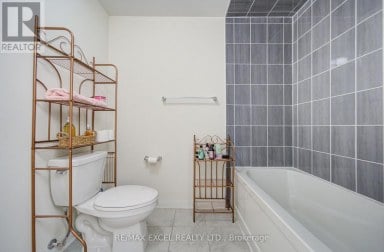 302 - 2 ADAM SELLERS STREET Markham (Cornell) Ontario photo 36