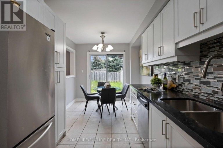 17 HORSTMAN STREET, Markham (Rouge River Estates), Ontario, L3S4G7