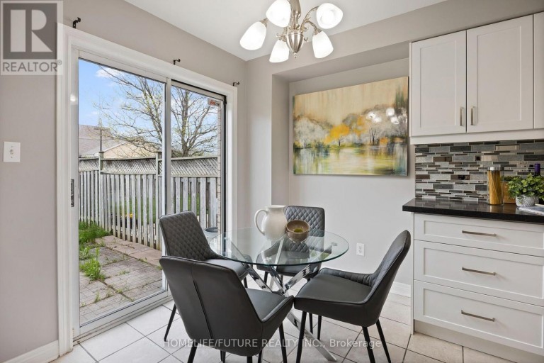17 HORSTMAN STREET, Markham (Rouge River Estates), Ontario, L3S4G7