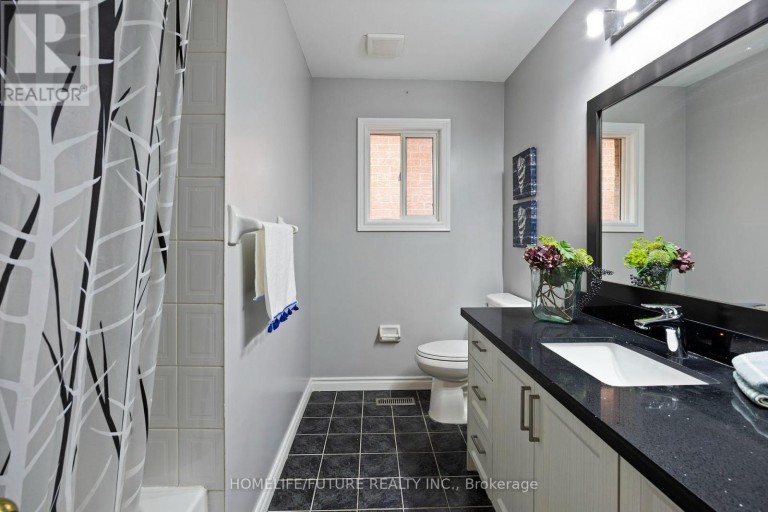 17 HORSTMAN STREET, Markham (Rouge River Estates), Ontario, L3S4G7