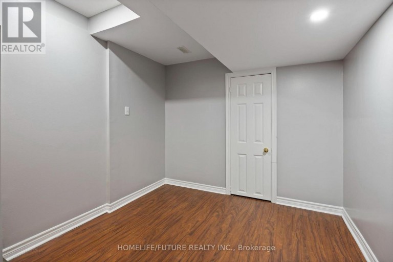 17 HORSTMAN STREET, Markham (Rouge River Estates), Ontario, L3S4G7