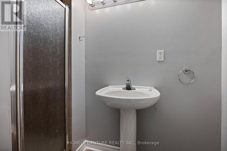 17 HORSTMAN STREET, Markham (Rouge River Estates), Ontario, L3S4G7