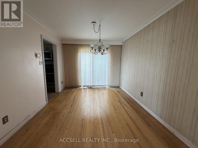 135 MOUNTAINVIEW ROAD S, Halton Hills (Georgetown), Ontario, L7G4K2