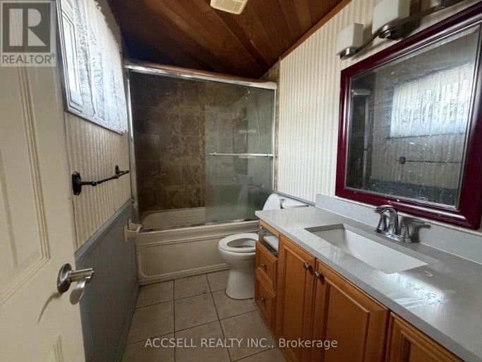 135 MOUNTAINVIEW ROAD S, Halton Hills (Georgetown), Ontario, L7G4K2