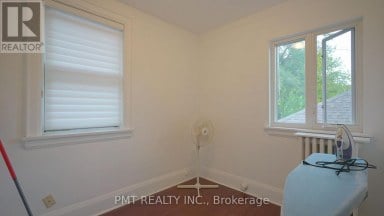 UPPER - 2 LARKIN AVENUE Toronto (High Park-Swansea) Ontario photo 13