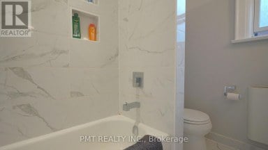 UPPER - 2 LARKIN AVENUE Toronto (High Park-Swansea) Ontario photo 17