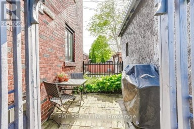 UPPER - 2 LARKIN AVENUE Toronto (High Park-Swansea) Ontario photo 19