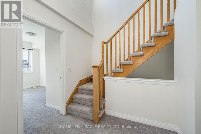 8 - 161 WILLIAM DUNCAN ROAD, Toronto (Downsview-Roding-CFB), Ontario, M3K0B9