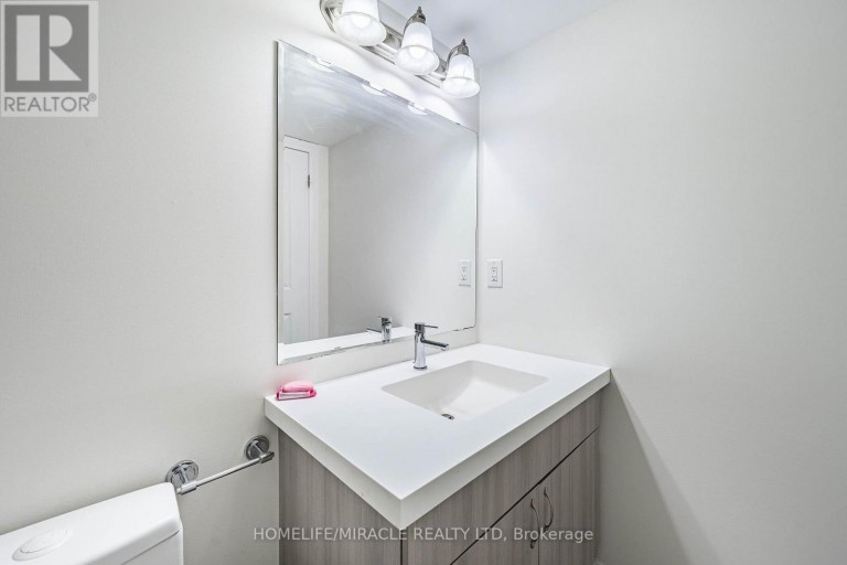 8 - 161 WILLIAM DUNCAN ROAD, Toronto (Downsview-Roding-CFB), Ontario, M3K0B9
