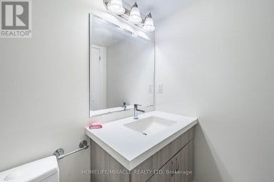 8 - 161 WILLIAM DUNCAN ROAD Toronto (Downsview-Roding-CFB) Ontario photo 38