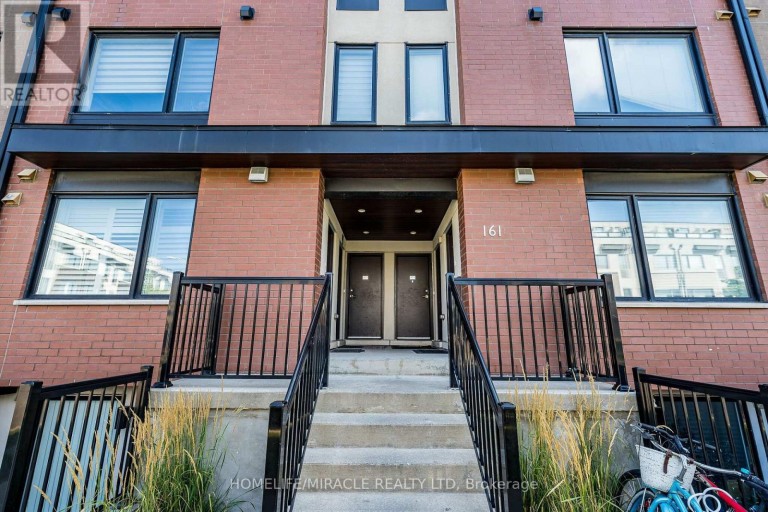 8 - 161 WILLIAM DUNCAN ROAD, Toronto (Downsview-Roding-CFB), Ontario, M3K0B9
