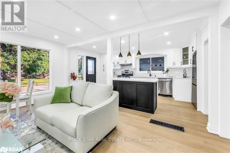 UPPER - 170 TERRACE DRIVE, Hamilton (Balfour), Ontario, L9A2Z1