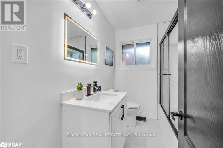 UPPER - 170 TERRACE DRIVE, Hamilton (Balfour), Ontario, L9A2Z1