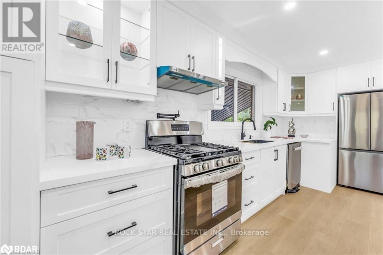 UPPER - 170 TERRACE DRIVE, Hamilton (Balfour), Ontario, L9A2Z1