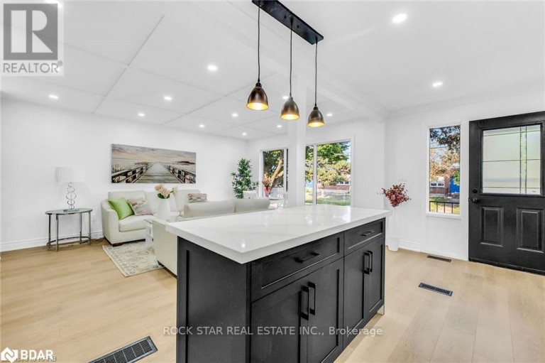 UPPER - 170 TERRACE DRIVE, Hamilton (Balfour), Ontario, L9A2Z1