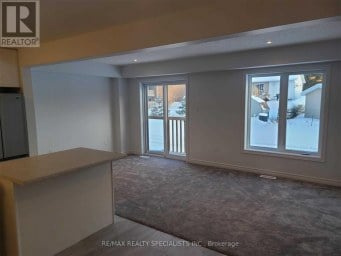 137 STONEBROOK WAY Grey Highlands Ontario photo 2