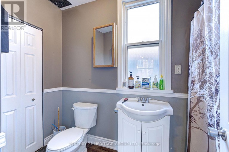 243 GIBSON AVENUE, Hamilton (Gibson), Ontario, L8L6K3