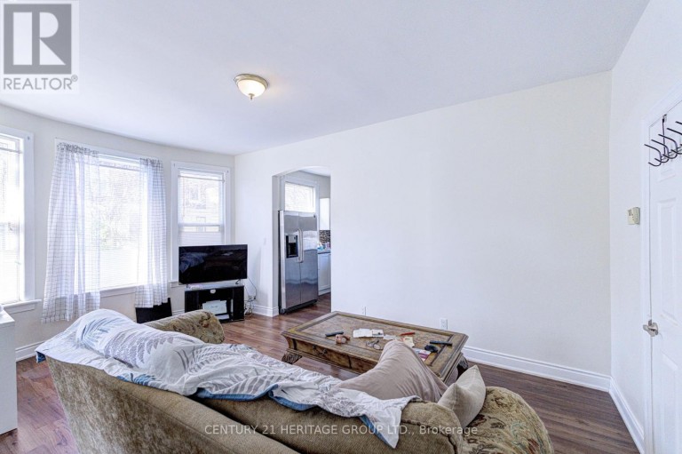 243 GIBSON AVENUE, Hamilton (Gibson), Ontario, L8L6K3