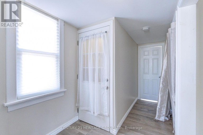 243 GIBSON AVENUE, Hamilton (Gibson), Ontario, L8L6K3