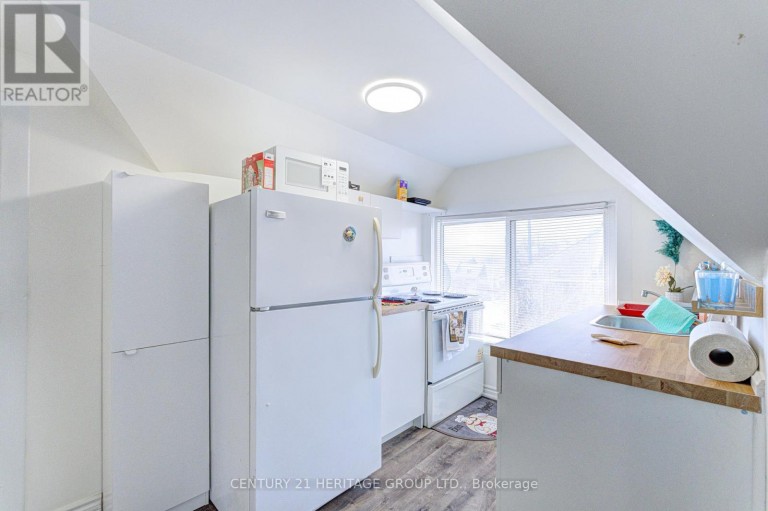 243 GIBSON AVENUE, Hamilton (Gibson), Ontario, L8L6K3