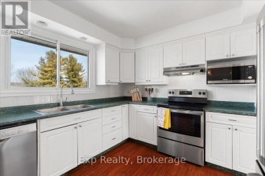 267 COUNTY ROAD 28 Prince Edward County (Ameliasburg Ward) Ontario photo 15