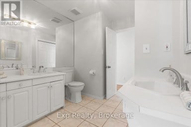 267 COUNTY ROAD 28 Prince Edward County (Ameliasburg Ward) Ontario photo 16