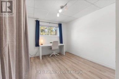 267 COUNTY ROAD 28 Prince Edward County (Ameliasburg Ward) Ontario photo 38