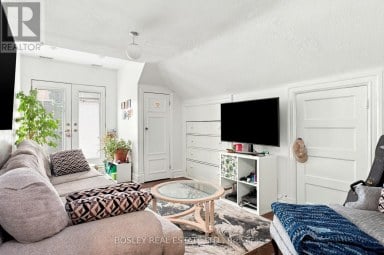 399A PALMERSTON BLVD BOULEVARD Toronto (Palmerston-Little Italy) Ontario photo 2