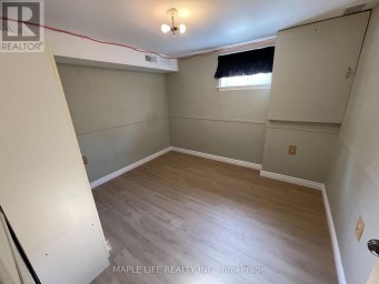 886 SRIGLEY STREET Newmarket (Gorham-College Manor) Ontario photo 14