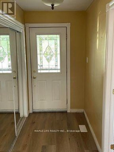 886 SRIGLEY STREET, Newmarket (Gorham-College Manor), Ontario, L3Y1X7