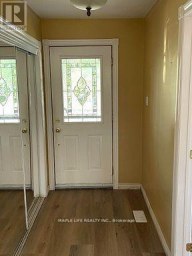 886 SRIGLEY STREET Newmarket (Gorham-College Manor) Ontario photo 4
