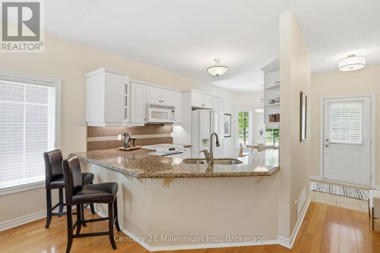 18 THOMAS DRIVE, Collingwood, Ontario, L9Y0A6