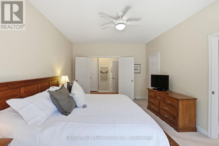 18 THOMAS DRIVE, Collingwood, Ontario, L9Y0A6