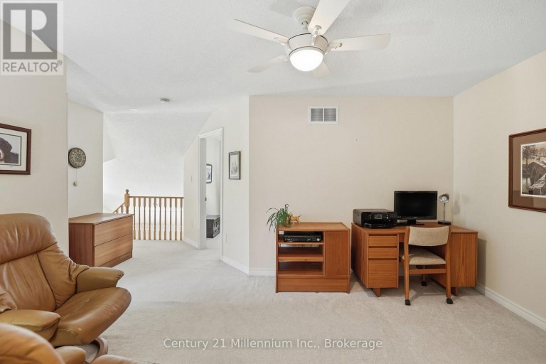 18 THOMAS DRIVE, Collingwood, Ontario, L9Y0A6