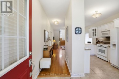 18 THOMAS DRIVE Collingwood Ontario photo 5